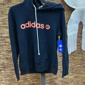 Adidas sweater size XL